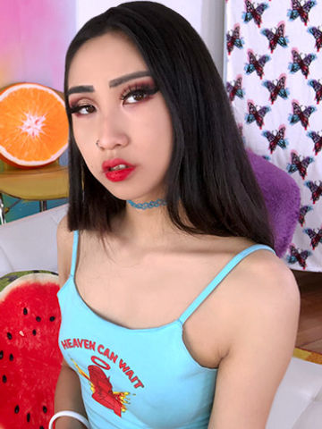 Eva Yi